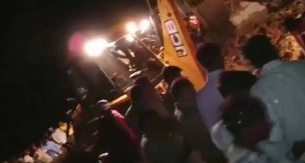 بھارت، مسجد کا مینار منہدم ہونے سے 4 افراد جاں بحق،4زخمی