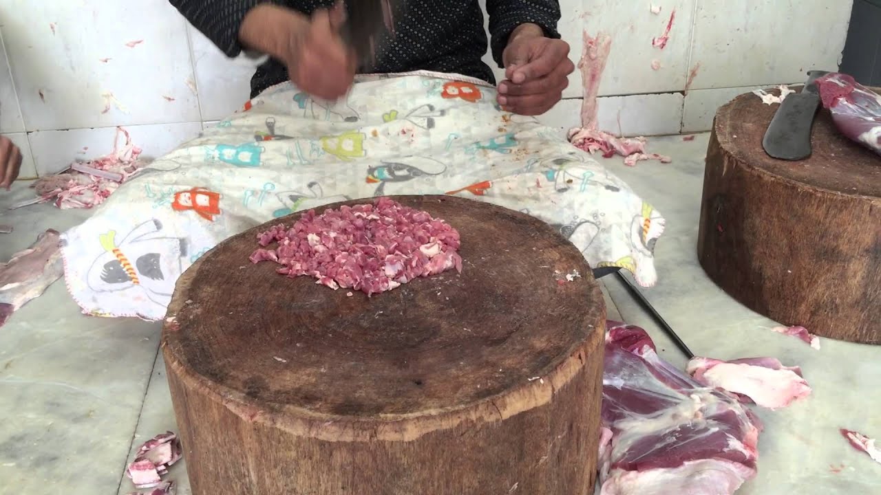 بہاولپور عید الضٰحی کی آمد، قصابوں نے چھریاں تیز کر لیں، جانور ذبح کرنے کے ریٹ مقرر