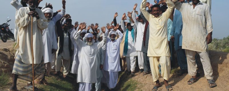 پانی چوری اور اس کی غیر منصفانہ تقسیم کے باعث چھوٹے کاشتکار وں کا احتجاج